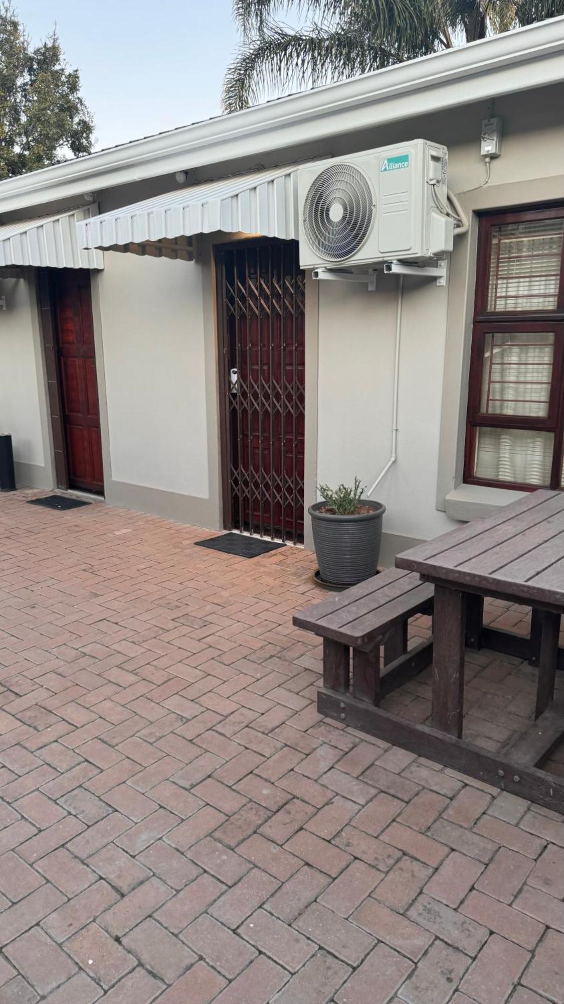 Upper Room Guesthouse Kirkwood Exterior photo